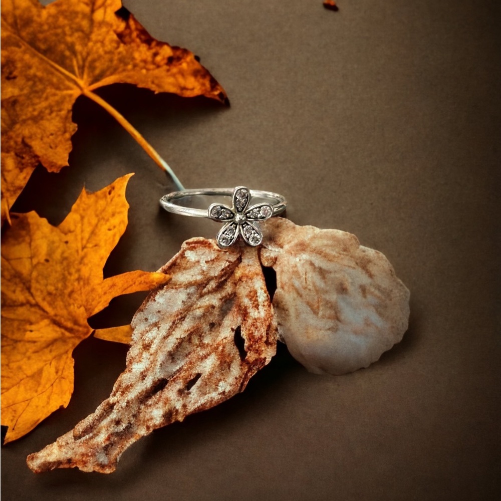 Pandora Sterling silver flower ring